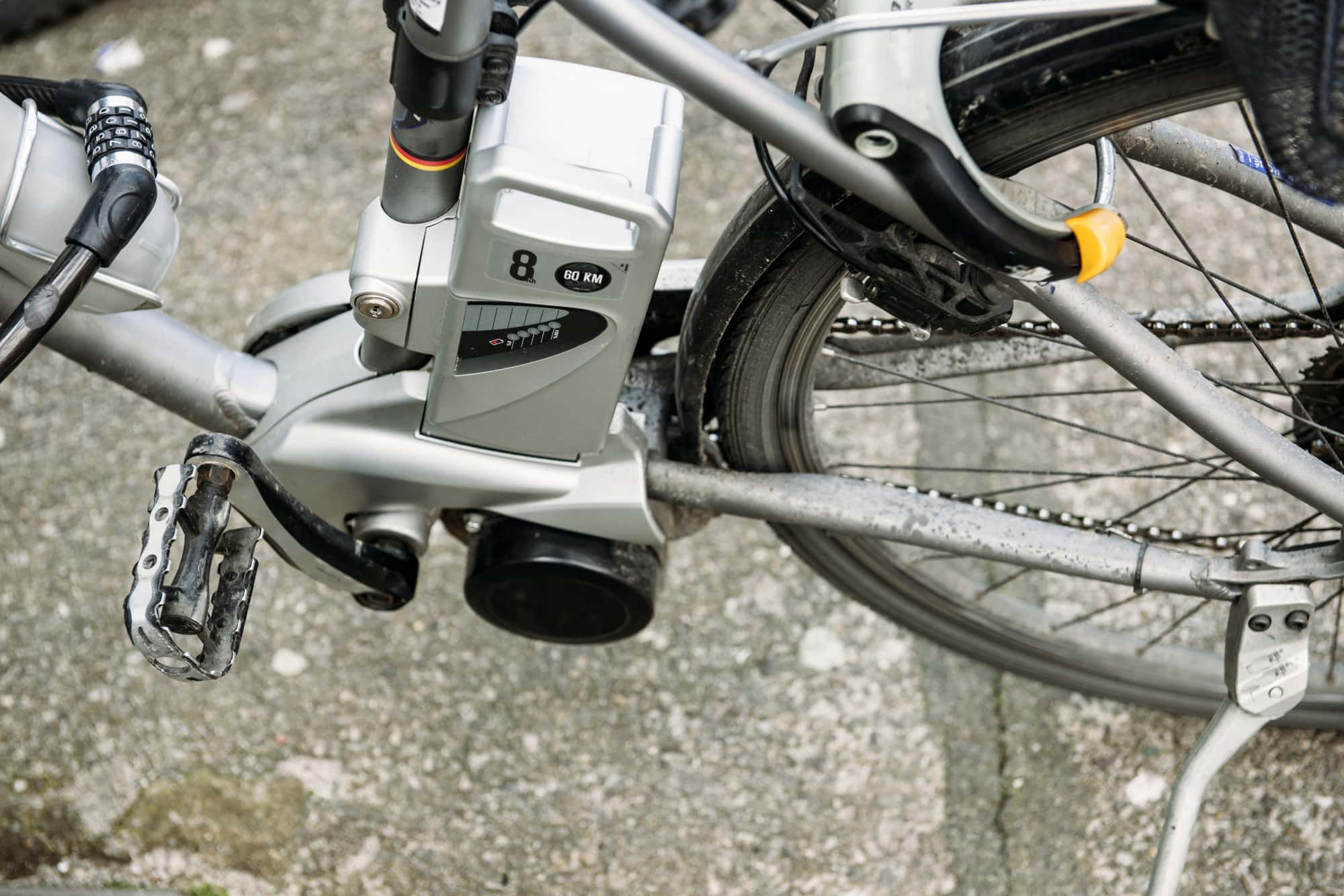 electric bicycle wheel battery Pedego Technical Data Voltage Wooken GALE Electric Bike Battery